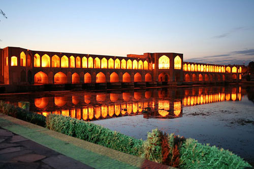 Khaju Bridge, Esfahan, Iran.